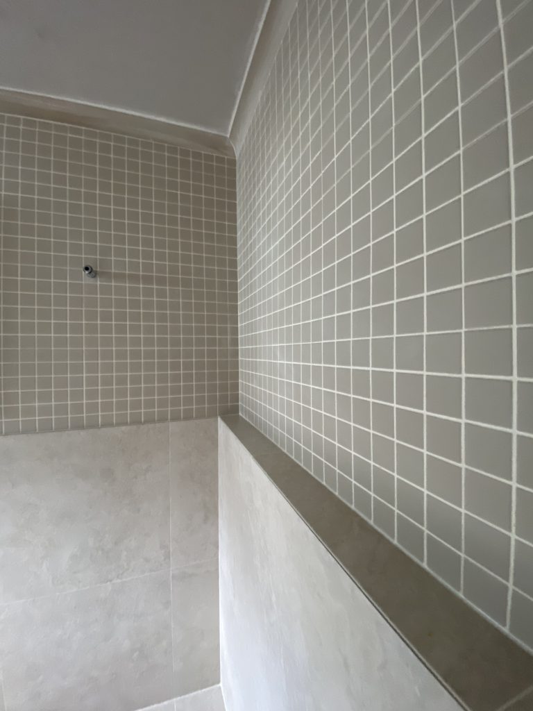 silicone caulking